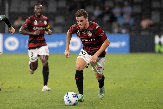 爱游戏链接-西雅图海湾者新星爆发，挑战西悉尼流浪者防线坚固的简单介绍