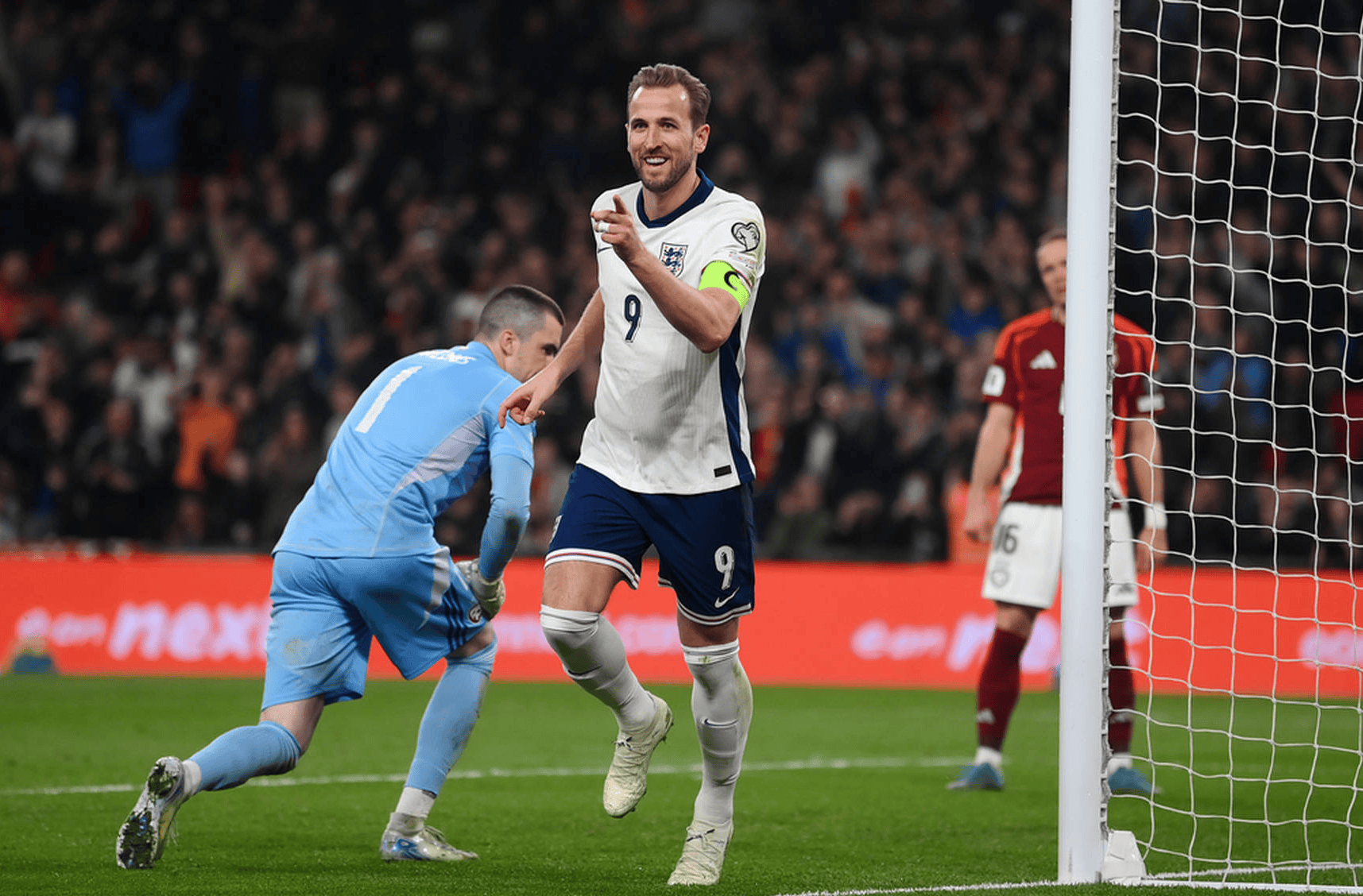 拉脱维亚运动员夺冠施展绝技的简单介绍 拉脱维亚运动员夺冠施展绝技的简单介绍