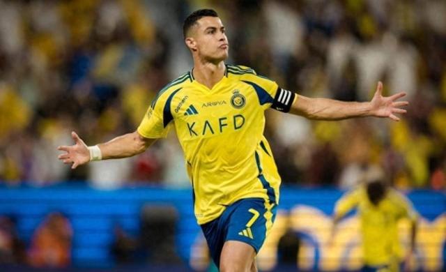 全球足坛根本停不下来，瞬息万变的简单介绍