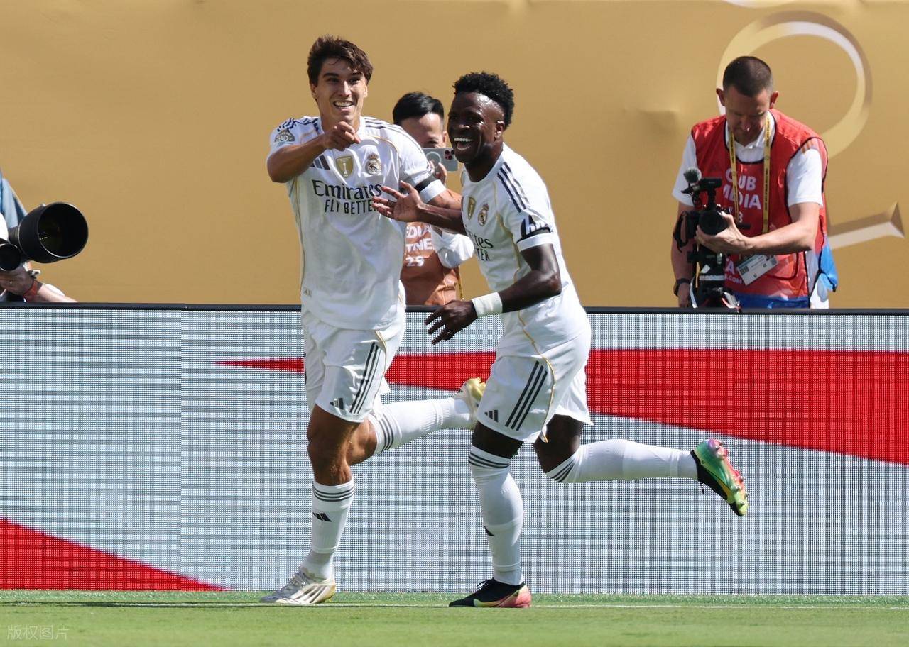 爱游戏教练-皇马门将表现优异，成功挽救多次进球威胁！