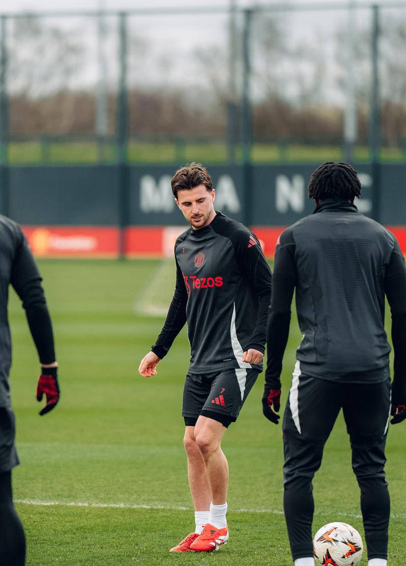 爱游戏视频-曼联新星压哨绝杀，球队士气高涨的简单介绍