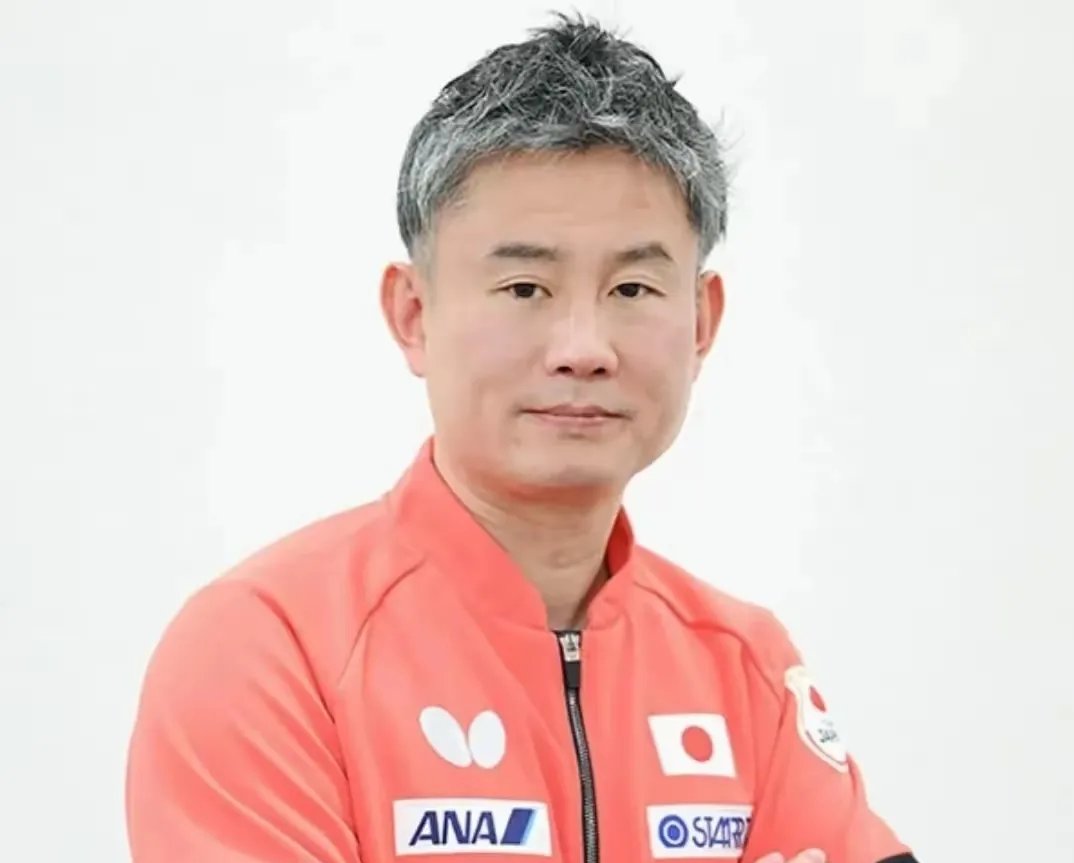 日本女足队教练宣布离职,球队寻找新帅 日本女足队教练宣布离职,球队寻找新帅