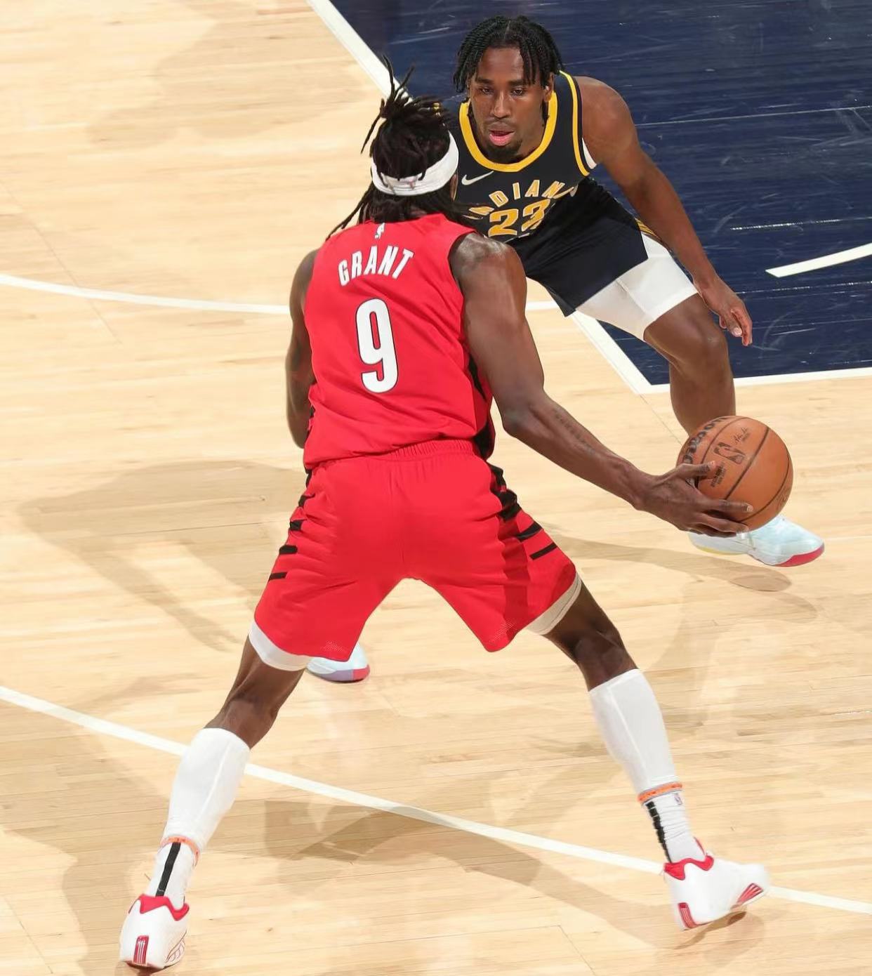 活塞胜步行者,格兰特高效贡献十八分 活塞胜步行者,格兰特高效贡献十八分