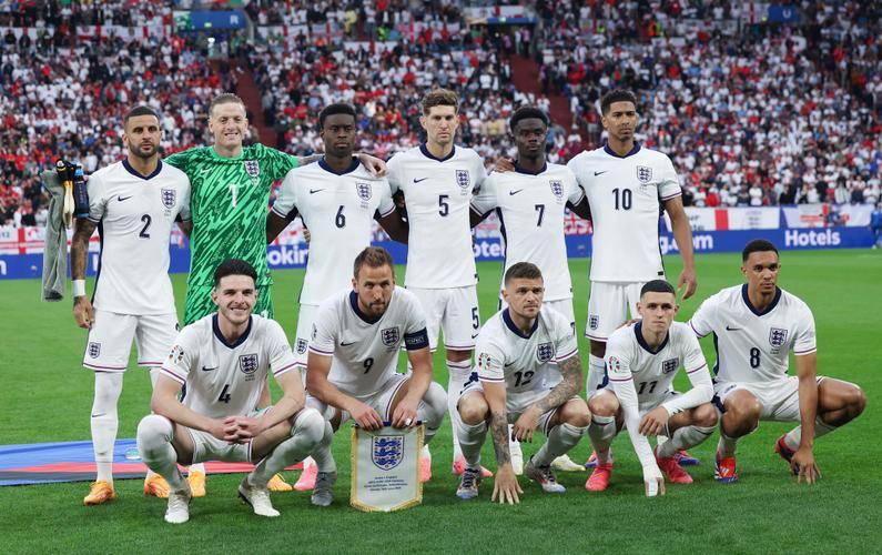 爱游戏官网入口-欧锦赛小组赛即将打响，豪强对决