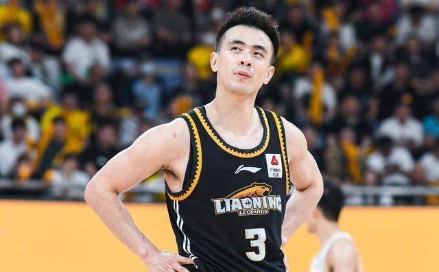 爱游戏官方登录入口-福建队客场惜败，战绩继续下滑降级风险增大的简单介绍