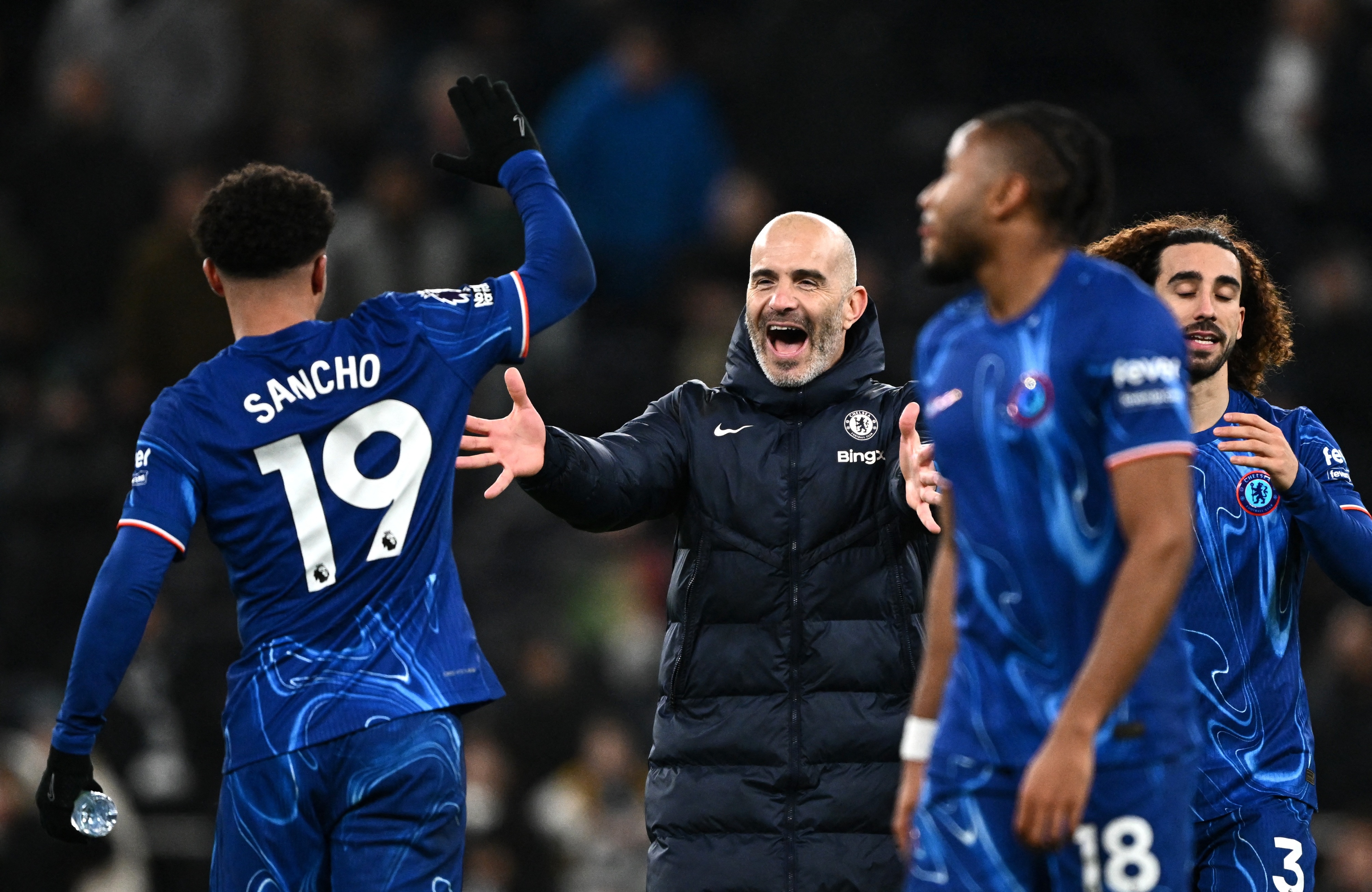 切尔西前锋连续破门,蝉联射手榜首 切尔西前锋连续破门,蝉联射手榜首