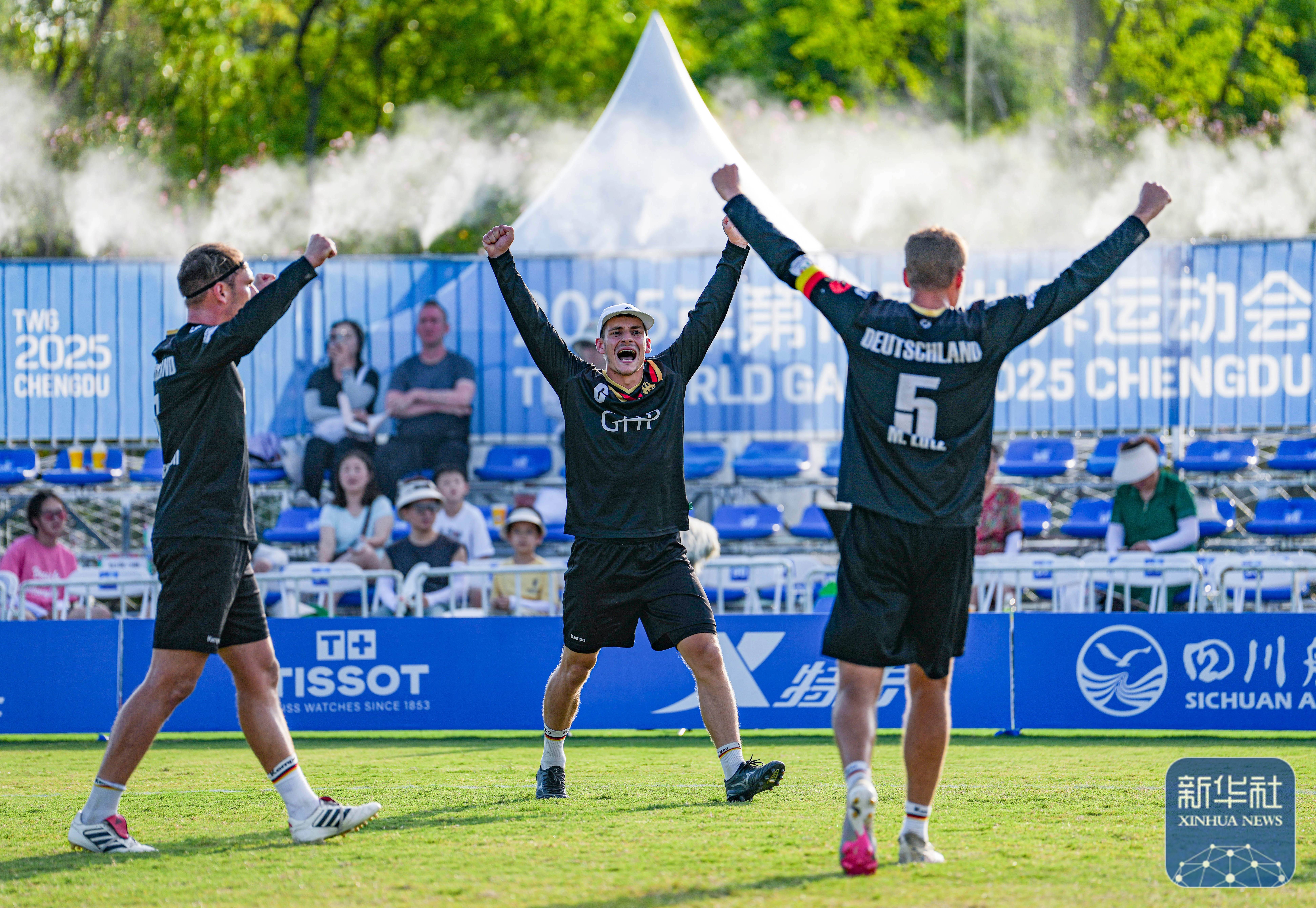 德国队表现抢眼,毫无悬念晋级欧洲杯八强 德国队表现抢眼,毫无悬念晋级欧洲杯八强