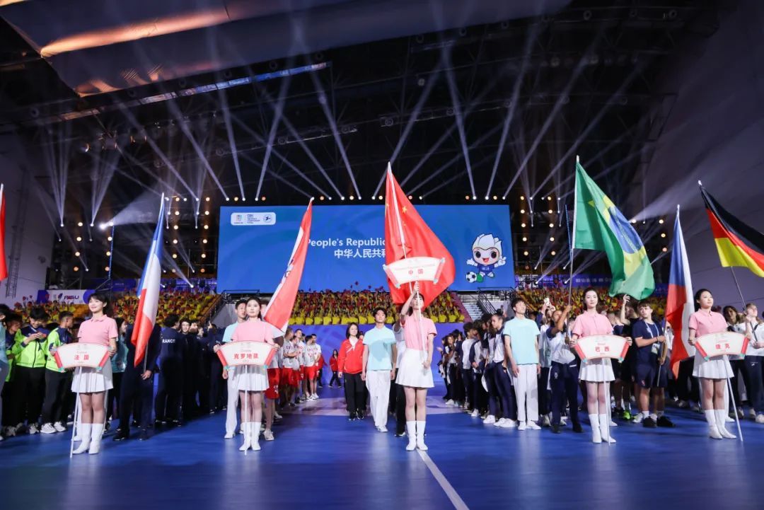 独特风采:足球盛事各路强队角逐锦标的简单介绍 独特风采:足球盛事各路强队角逐锦标的简单介绍