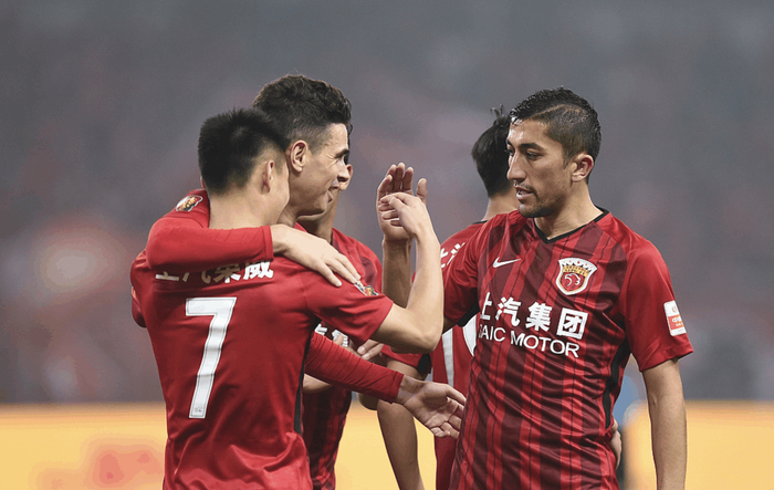 关于上港客场逆转重庆,延续不败势头追赶前列的信息 关于上港客场逆转重庆,延续不败势头追赶前列的信息