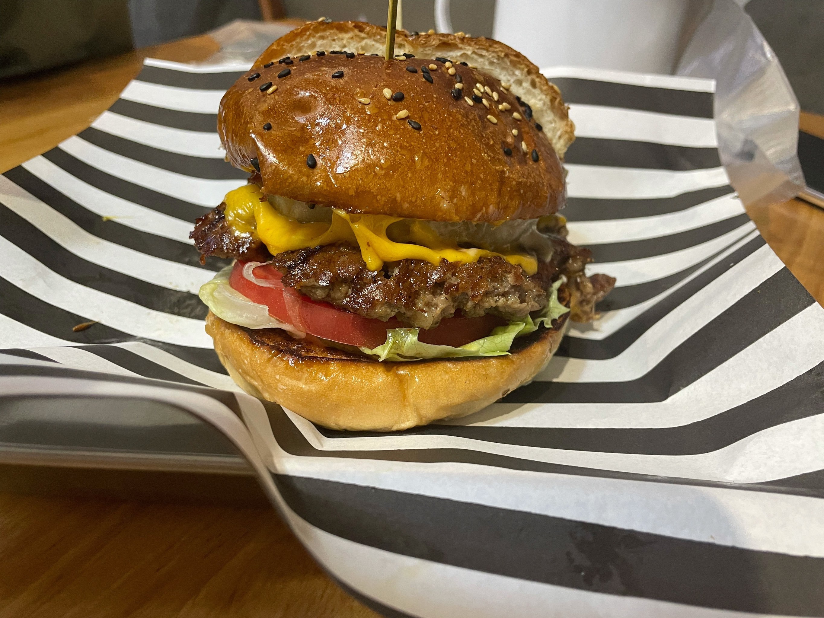 爱游戏下载-汉堡击败红星！列强相碰谁步前的简单介绍