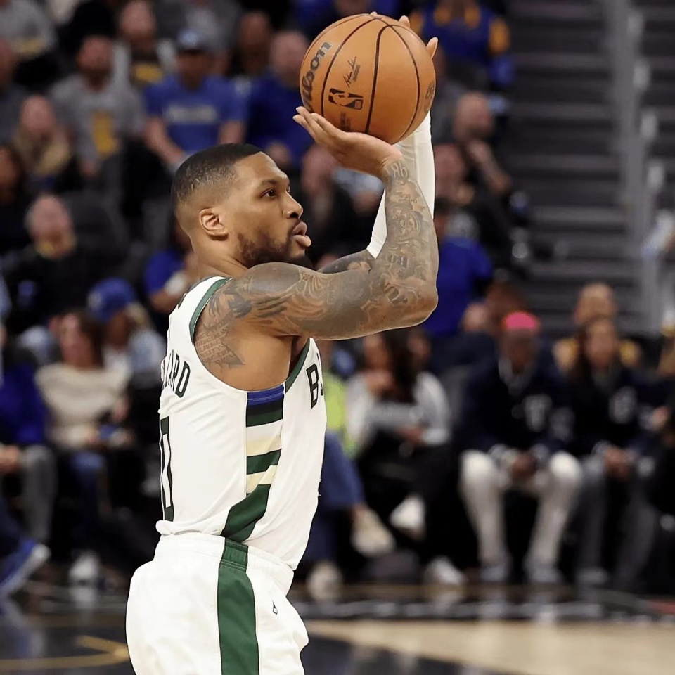 雄鹿队惨遭猛龙队逆转,错失取得系列赛领先机会!的简单介绍 雄鹿队惨遭猛龙队逆转,错失取得系列赛领先机会!的简单介绍