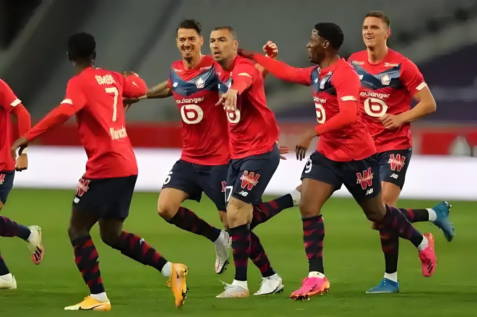 澳大利亚球队取得胜利,继续征战 澳大利亚球队取得胜利,继续征战