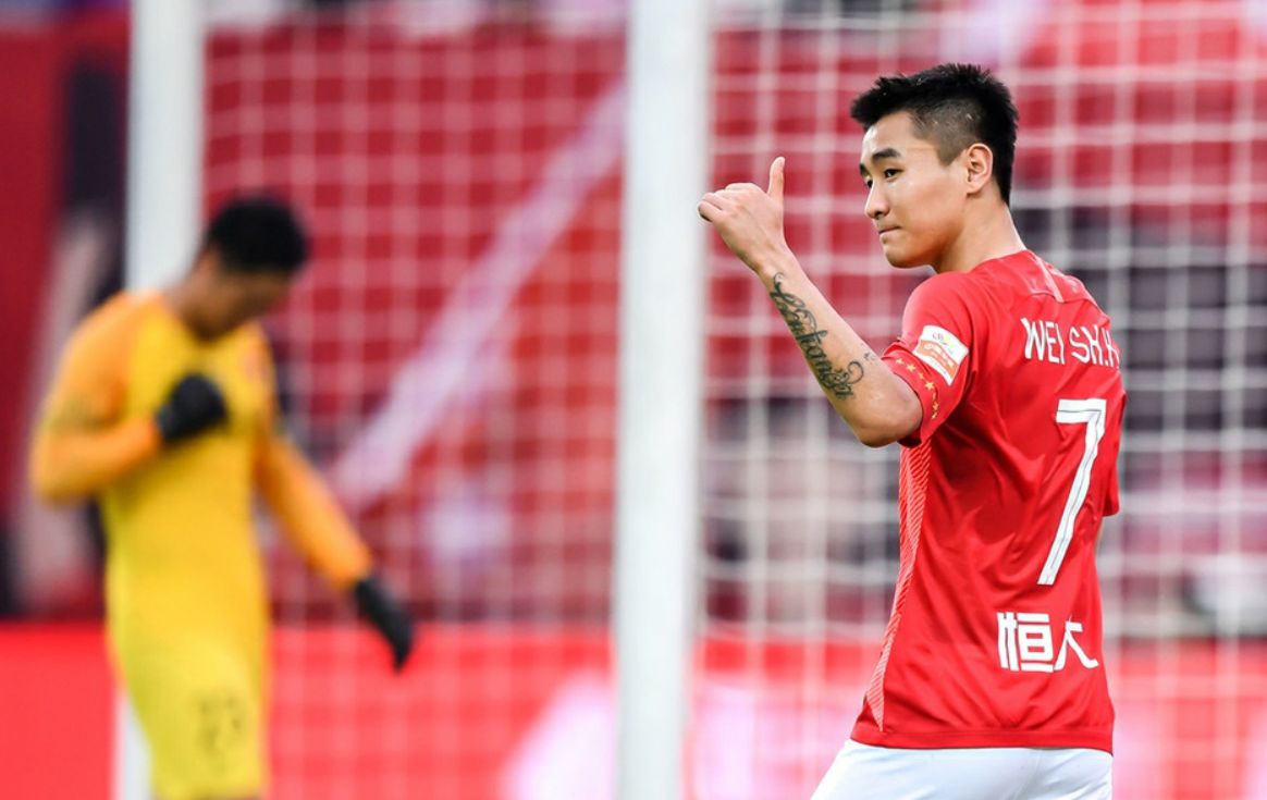 关于上港力克深圳,领先优势更加稳固!的信息 关于上港力克深圳,领先优势更加稳固!的信息