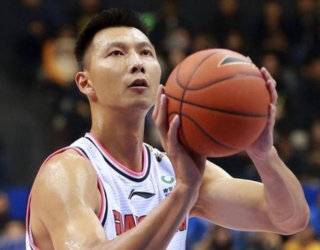 易建联因伤缺阵,球队遭遇连败困境的简单介绍 易建联因伤缺阵,球队遭遇连败困境的简单介绍