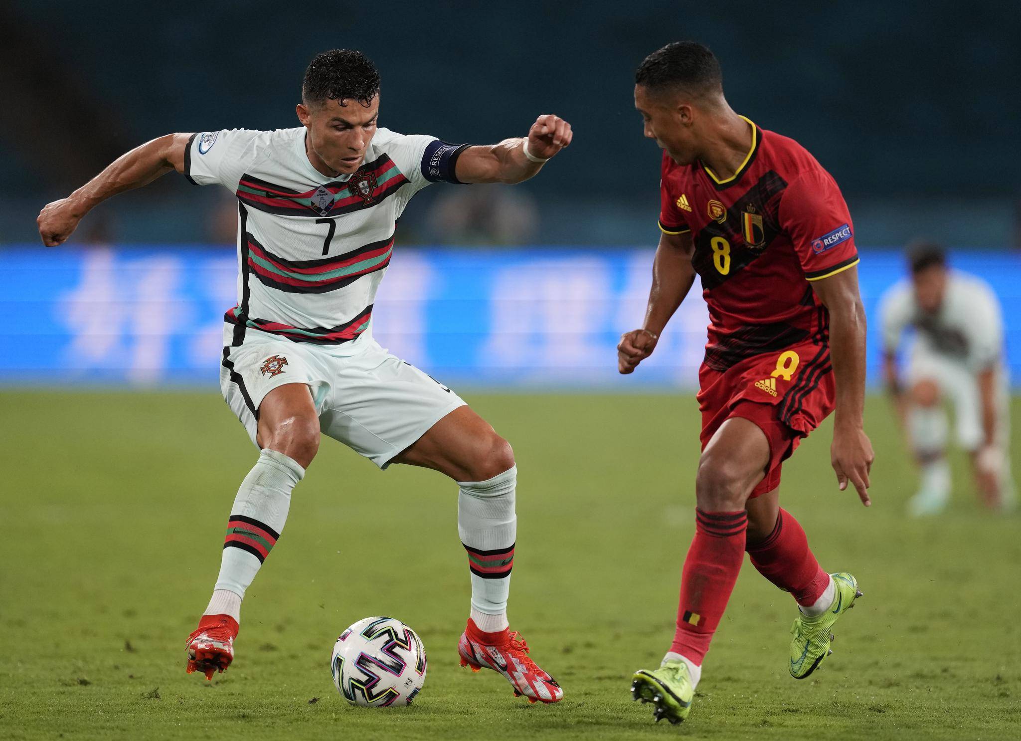 爱游戏下载-关于波尔图挑战里昂，欧国联冠军谁主沉浮的信息