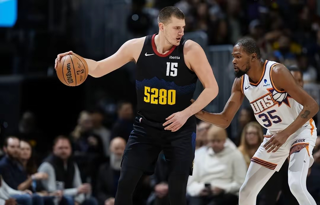 掘金客场大胜开拓者,约基奇独揽20+15 掘金客场大胜开拓者,约基奇独揽20+15