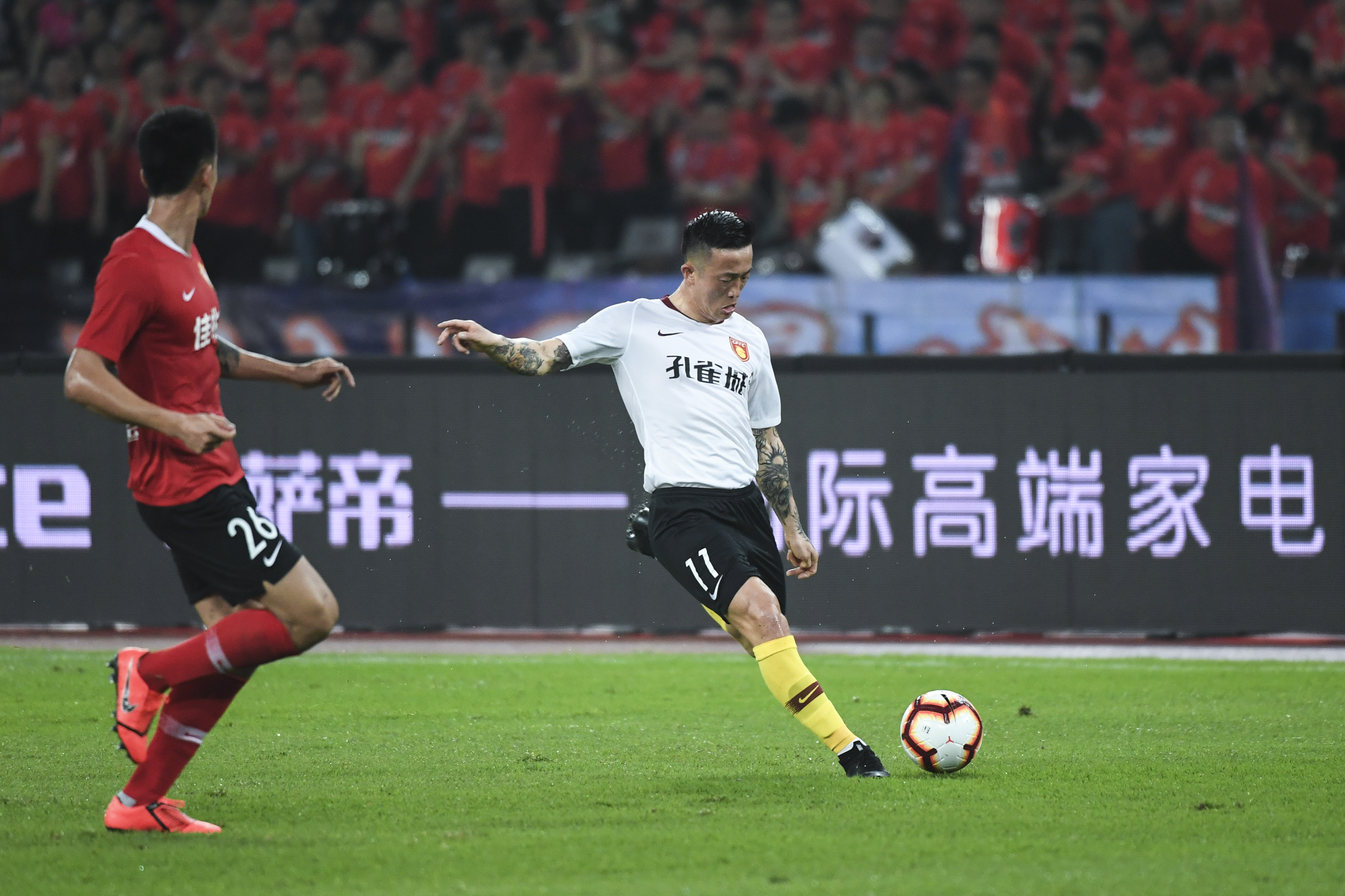 爱游戏网址-深圳佳兆业与河北华夏幸福大战四进八，双方不分胜负