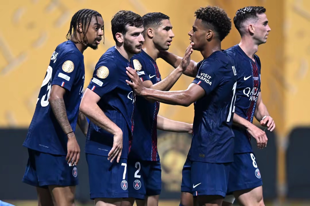 爱游戏网站-阿贾克斯主场-战平巴黎圣日耳曼，晋级之路坎坷的简单介绍