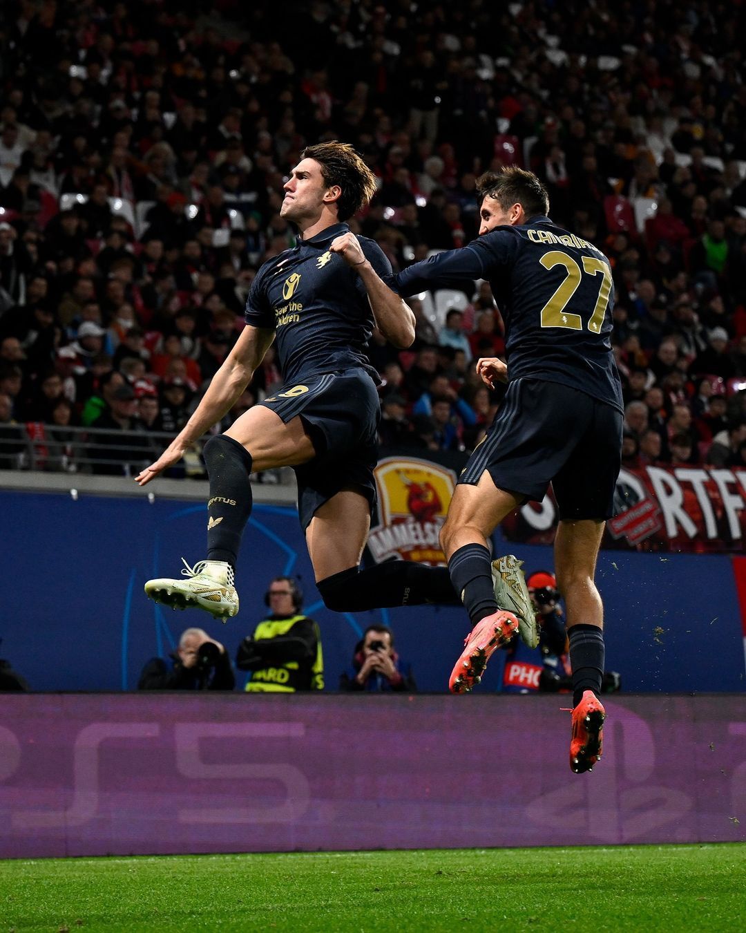 爱游戏官网-关于红牌连连！尤文图斯球员犯规过多受罚的信息