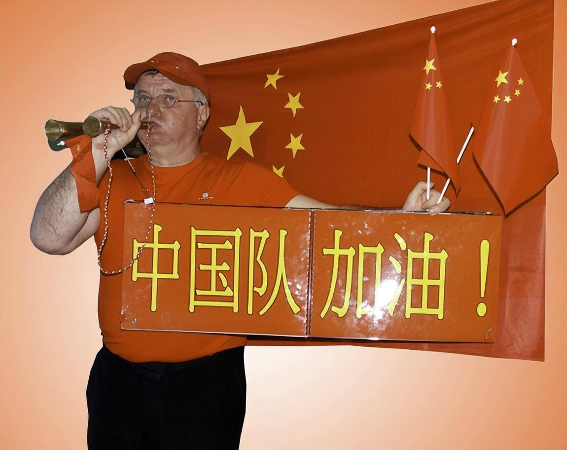 爱游戏在线登录-波兰队顽强拼搏，追求出线机会的简单介绍